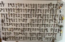 Grande collezione di chiavi antiche varie epoche italia