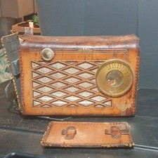 DuMont 1950s Tube Radio with