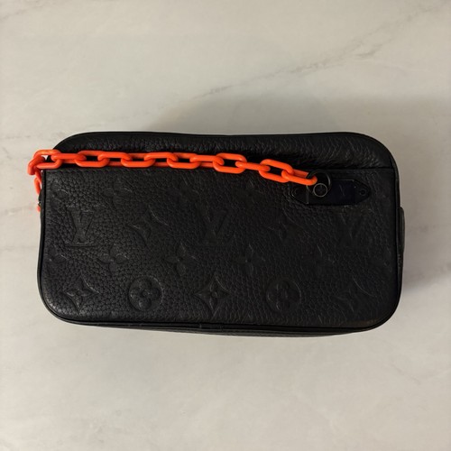 Louis vuitton uniformi - louis,