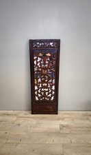 81735-2 Specchio con cornice e copertura in legno etnico intagliato