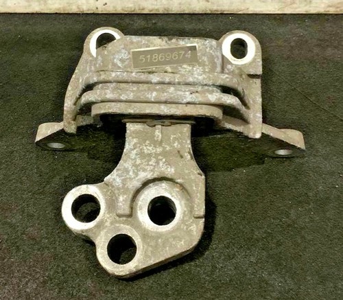 Ricambi usati supporto motore - usati,,