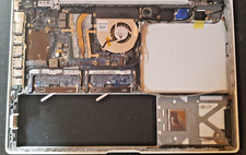 APPLE MACBOOK 13 A1181 inizio