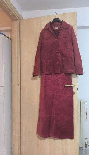Completo giacca gonna rosso