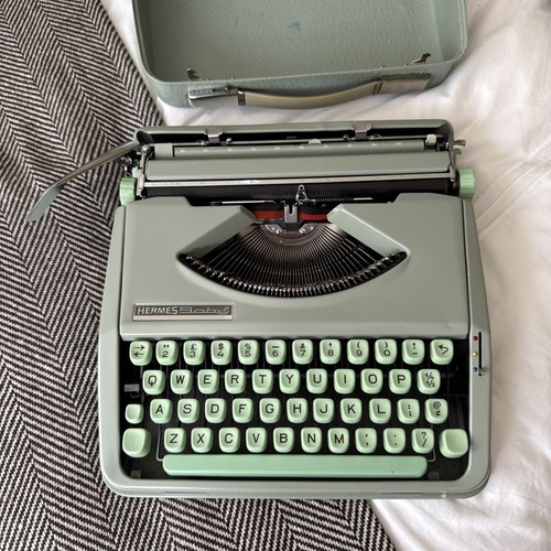 Hermes baby typewriter mint - baby,