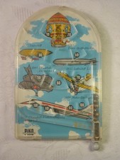 Vecchio giocattolo DDR flipper