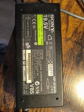 Alimentatore Sony vgp-ac19v24 Da 110 -240 V DC A 19.5V 4.7 A 90 Watt.