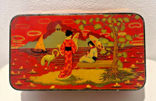 SCATOLA LATTA VINTAGE 1930 / 1940 - PAESAGGIO GIAPPONESE con GEISHE, GRU, NIFEE