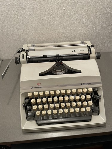 Macchina scrivere vintage - da,