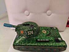 Carro Armato 324 giocattolo di Latta Vintage   da Collezione 