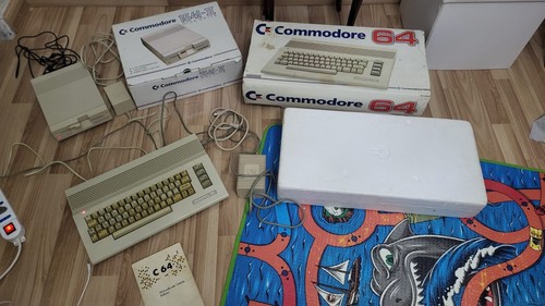 Commodore c64 model - 64,