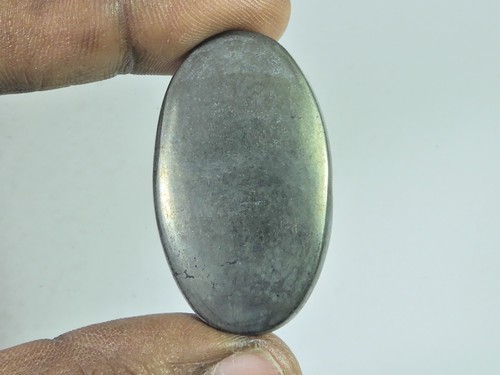 Pietra preziosa ovale cabochon