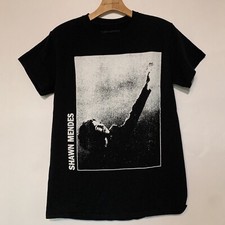T-shirt nera Shawn Mendes