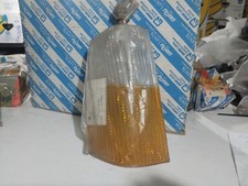 PLASTICA FANALINO ANTERIORE DESTRO NUOVO per VOLVO 244-245