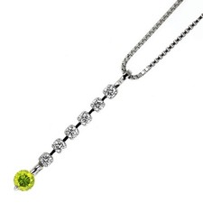 Collana con ciondolo in