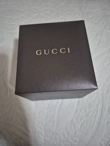 Gucci watch with box - gucci,