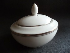 Royal Doulton zuccheriera porcellana bianca linea New Romance Oxford Platinum