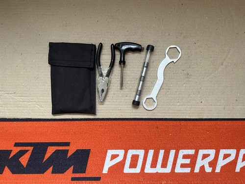 Attrezzo bordo ktm 690 - di,
