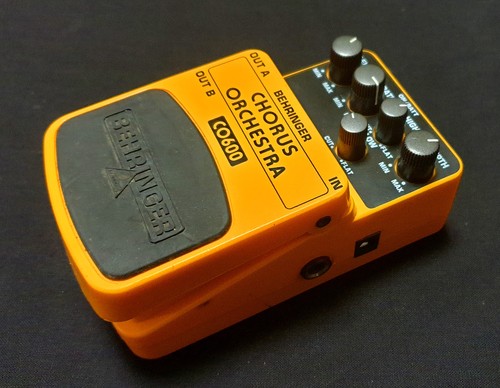 Behringer 600 pedale - 600,
