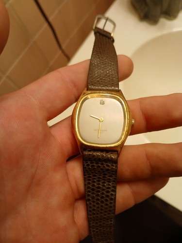 Orologio analogico meccanico