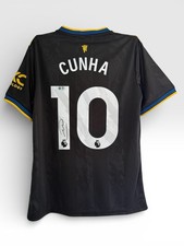 Maglia firmata Matheus Cunha