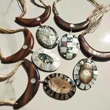 WHITE MOTHER OF PEARL ABALONE