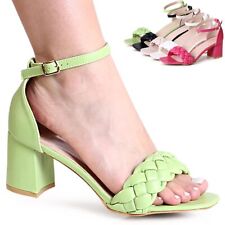 Donna Sandali con Cinturini