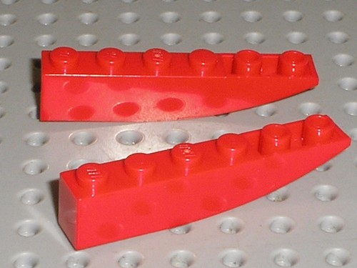 Lego red slope - red,