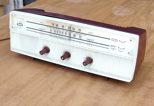 Radio valvole magnafon fm - a,