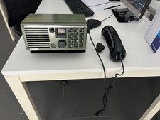 VHF  SAILOR RT 2048 Compact