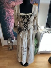 Abito tradizionale design Anno