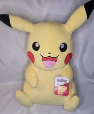 Pokemon XL  Pikachu Plush -