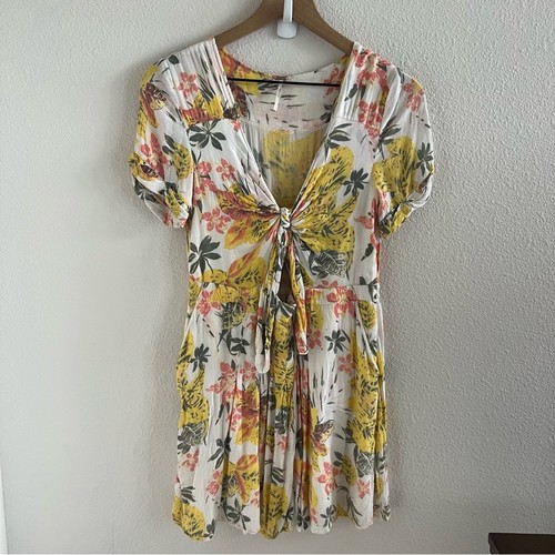 Free people part - part, lover