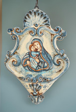 Acquasantiera Madonna con