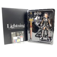 Final fantasy xiii play arts - fantasy,
