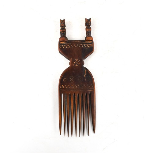 Comb figurativo nyamwezi mwana - comb,