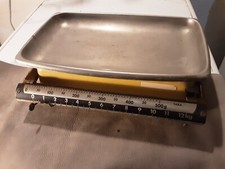 Vecchia bilancia per uso - vecchia,