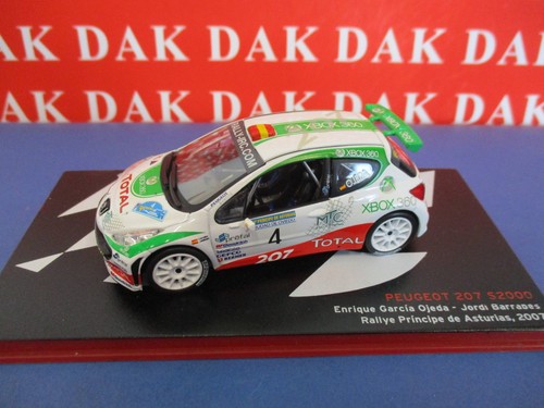 Die cast modellino auto - 1/43,