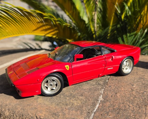 Modellino auto scala 18 - scala, 1/18