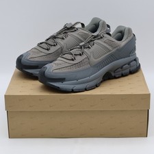 HV6901-001 Nike Zoom Vomero