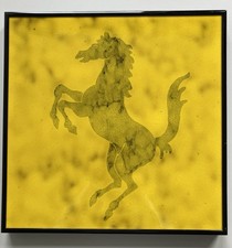 Piastrella ceramica Ferrari