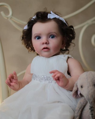 Bambola neonato bambina pesata