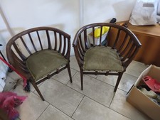 Coppia di sedia a pozzetto