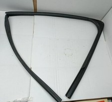 Guarnizione portiera anteriore destra 9683564480 CITROEN C3 A51 - porta vetro