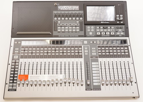 Mixer console digitale