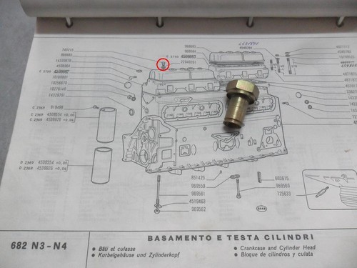 Dado coperchio punterie fiat - dado,