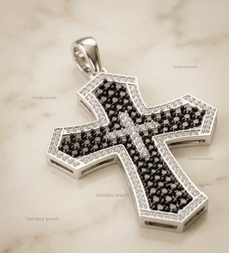 Ciondolo croce moissanite nera