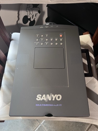 Proiettore sanyo plc - plc, e
