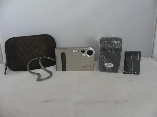 Casio questa fotocamera - casio,