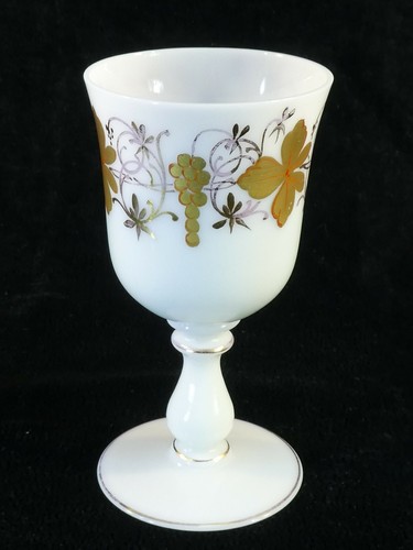 Ancien verre pied opaline - en,