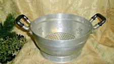  VINTAGE CUCINA ALLUMINIO GRAZIOSO SCOLAPASTA PANIERE CESTINO PANE 